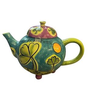 Studio Designworks Clover Teapot 8x12